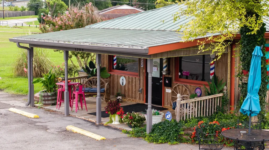 1308 Neelys Bend Road Madison TN 37115