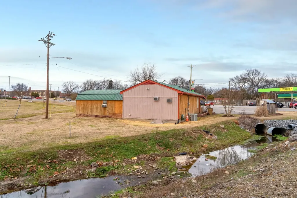 1308 Neelys Bend Road Madison TN 37115