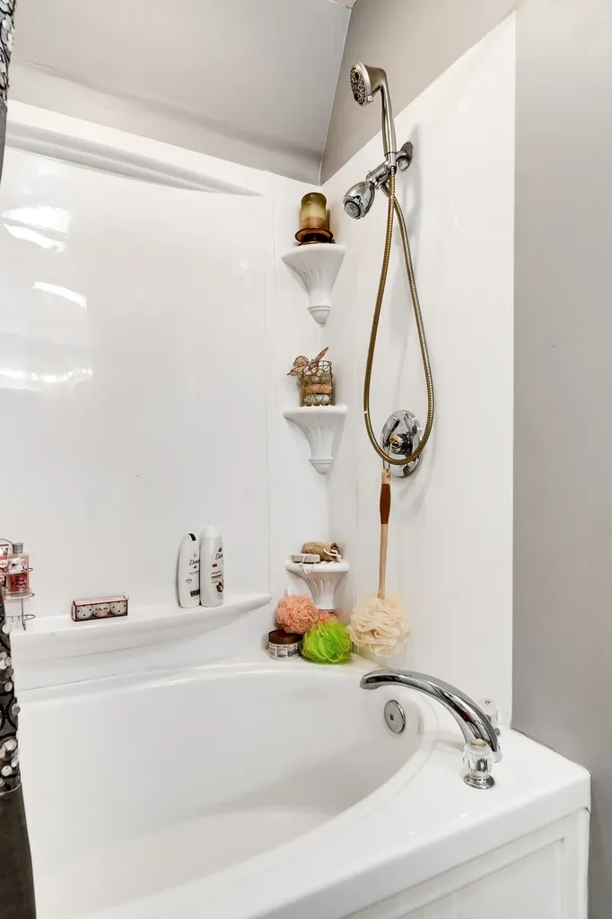 1308 Neelys Bend Road Madison TN 37115