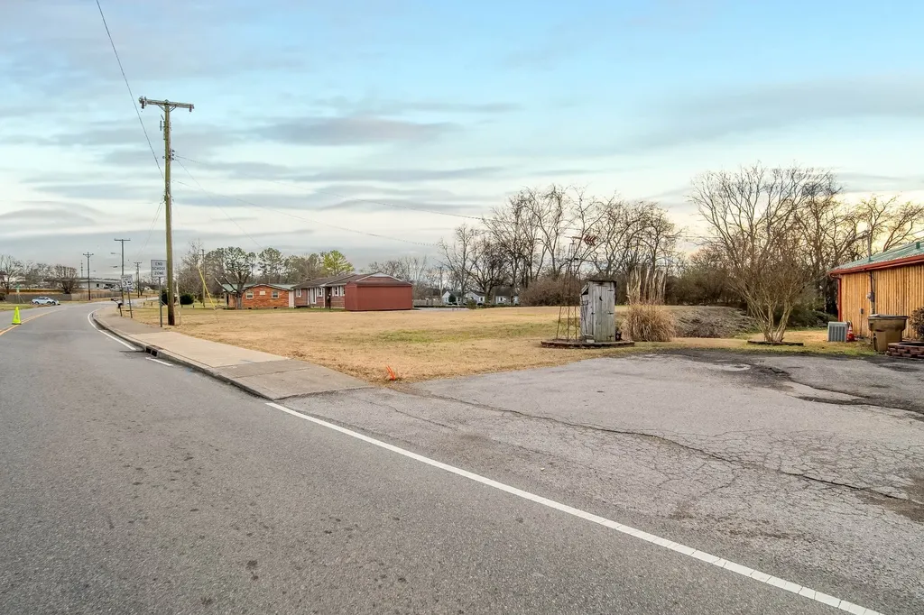 1308 Neelys Bend Road Madison TN 37115