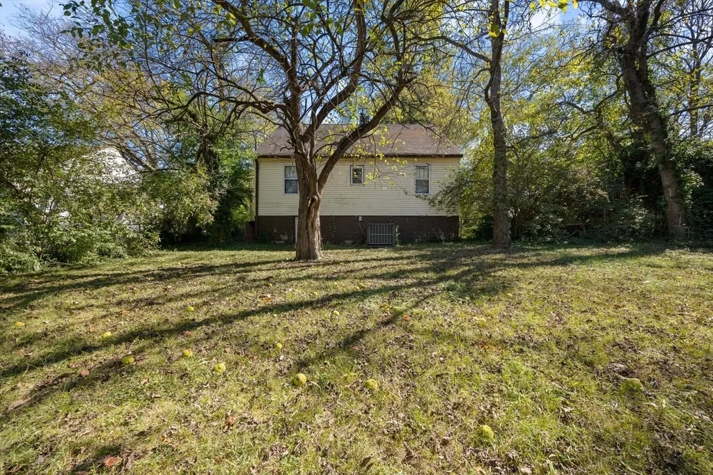 2006 Sultana Avenue Nashville TN 37207