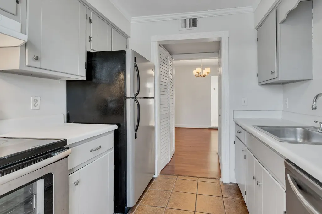 2116 Hobbs Road Nashville TN 37215