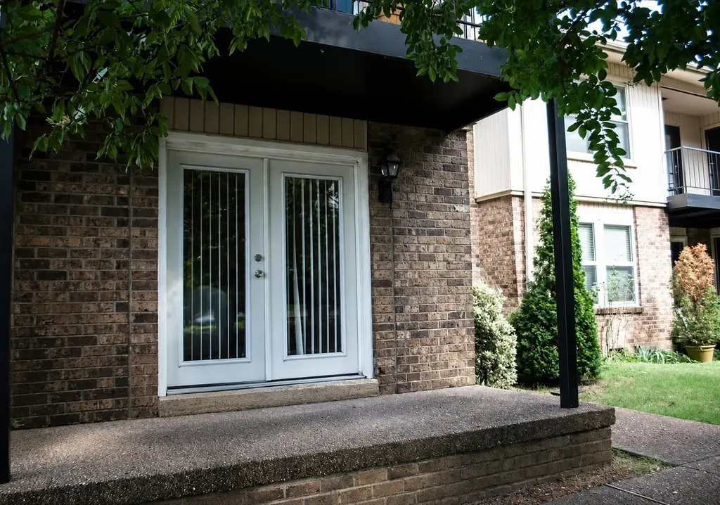2116 Hobbs Road Nashville TN 37215