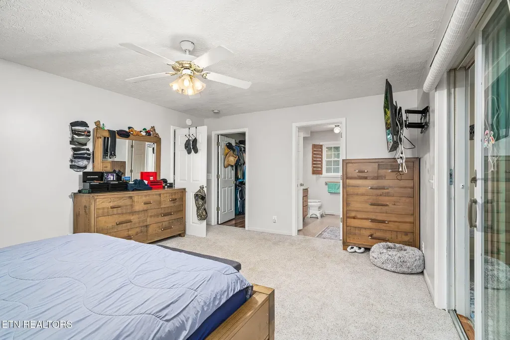 614 W Creston Road Crossville TN 38571