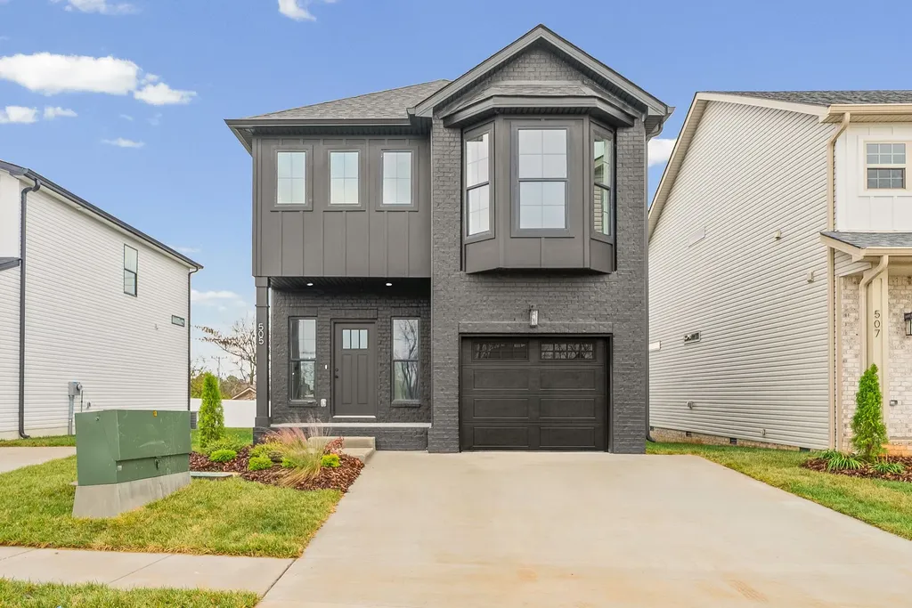 2 Charleston Cove Way Clarksville TN 37043