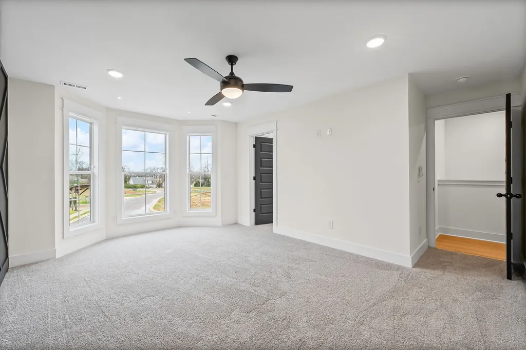 2 Charleston Cove Way Clarksville TN 37043