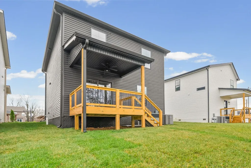 2 Charleston Cove Way Clarksville TN 37043