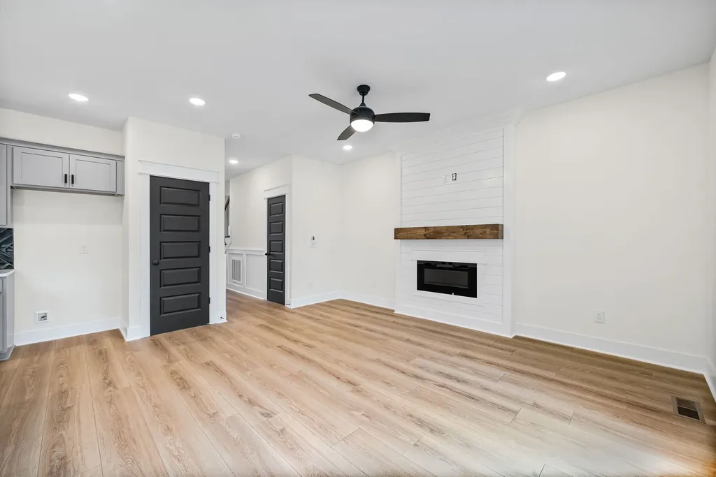 2 Charleston Cove Way Clarksville TN 37043