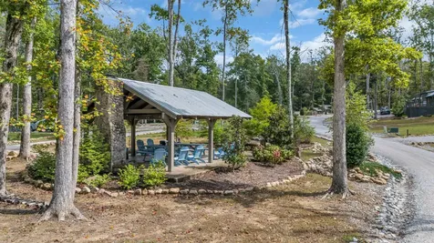 237 Waters Edge Way Tracy City TN 37387