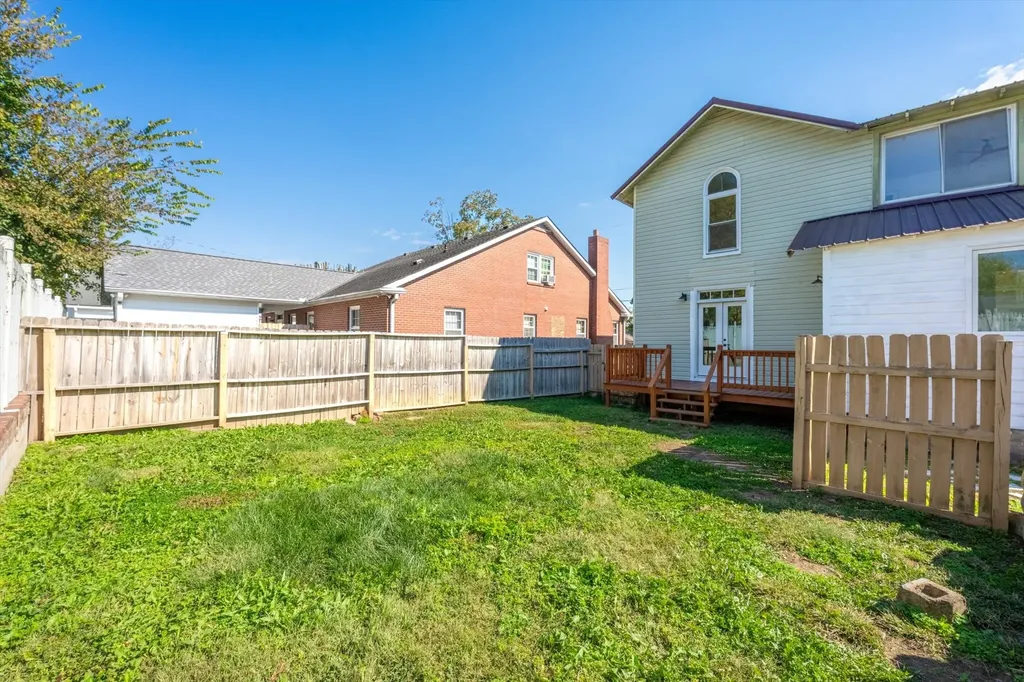 409 N Oak Street Springfield TN 37172