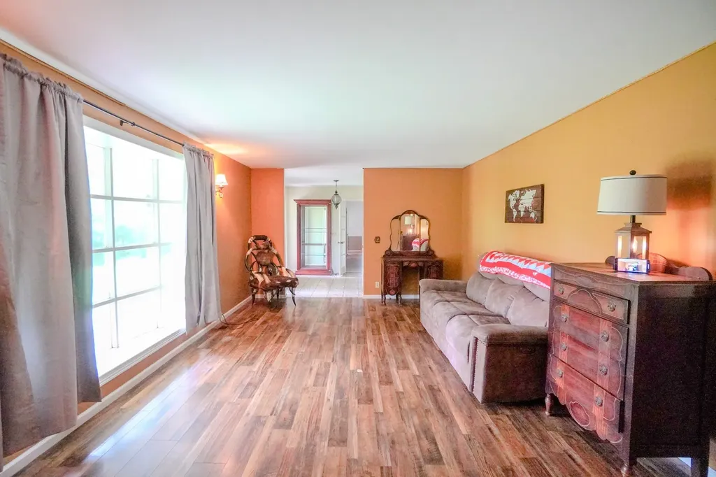1094B Center Point Road Hendersonville TN 37075