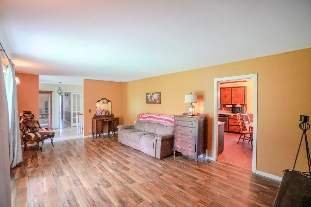 1094B Center Point Road Hendersonville TN 37075