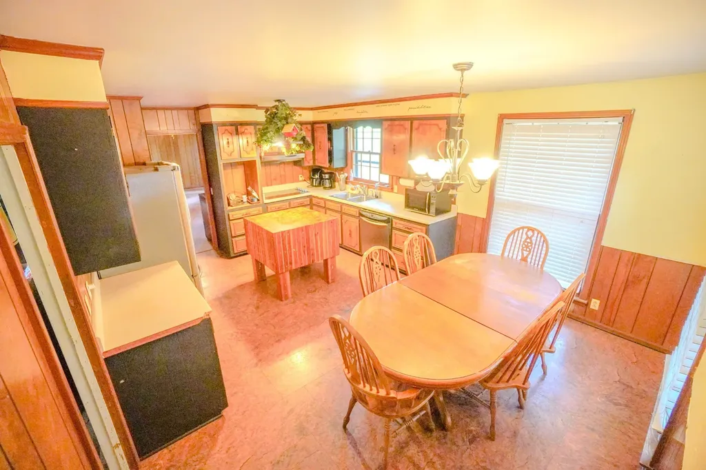 1094B Center Point Road Hendersonville TN 37075