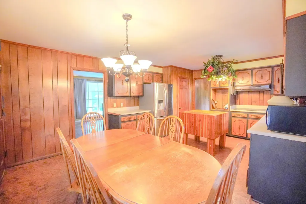 1094B Center Point Road Hendersonville TN 37075