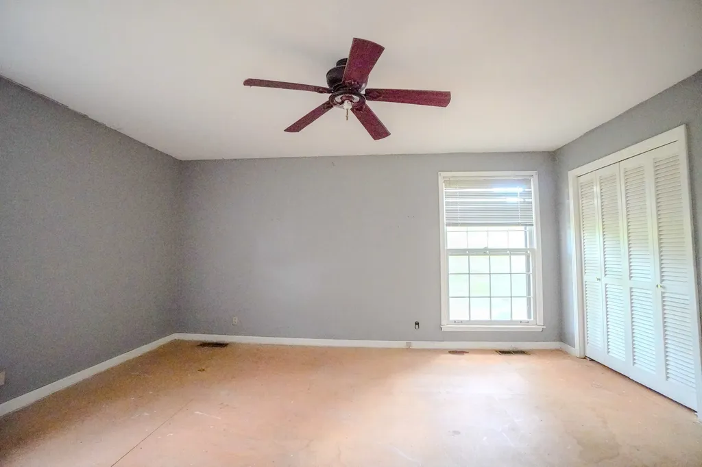 1094B Center Point Road Hendersonville TN 37075