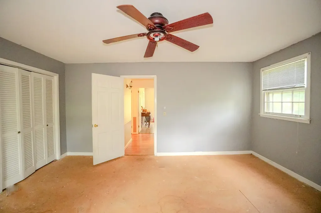 1094B Center Point Road Hendersonville TN 37075