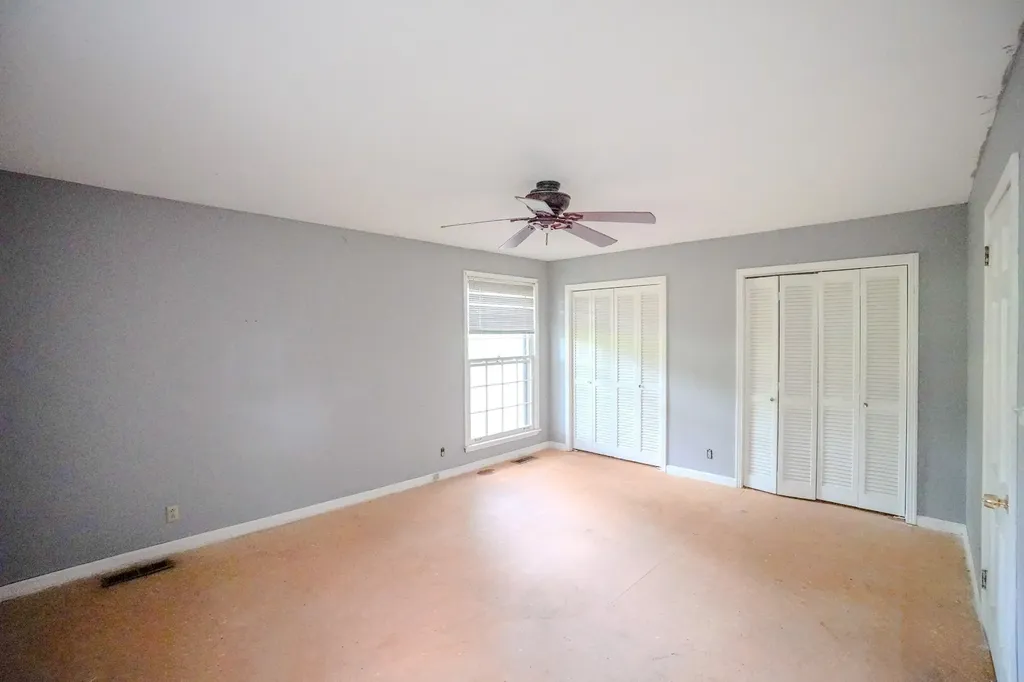 1094B Center Point Road Hendersonville TN 37075