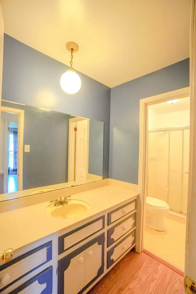 1094B Center Point Road Hendersonville TN 37075