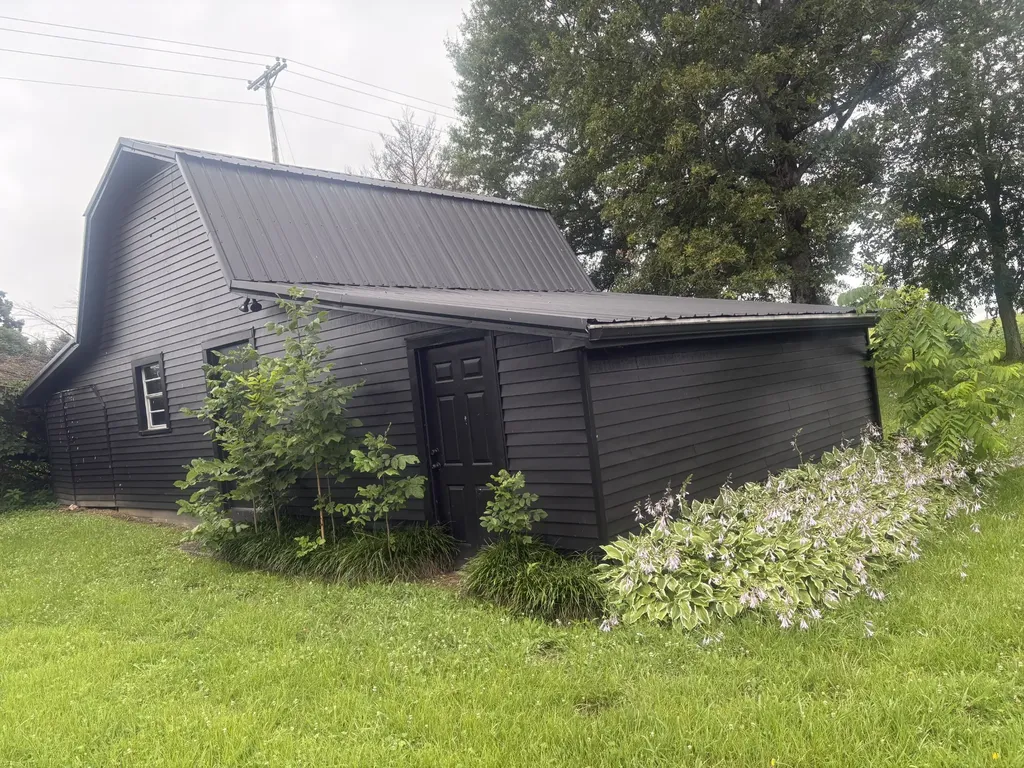 3735 Waynesboro Highway Lawrenceburg TN 38464