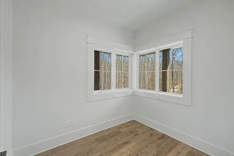 1651 Lake Louisa Loop Monteagle TN 37356