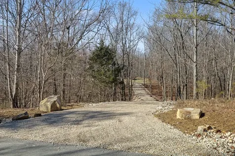 1651 Lake Louisa Loop Monteagle TN 37356