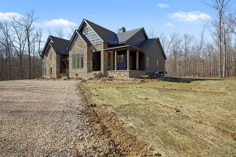 1651 Lake Louisa Loop Monteagle TN 37356