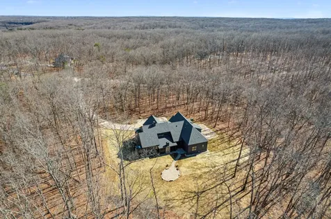 1651 Lake Louisa Loop Monteagle TN 37356