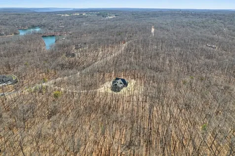 1651 Lake Louisa Loop Monteagle TN 37356