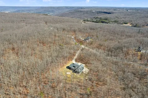 1651 Lake Louisa Loop Monteagle TN 37356