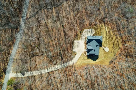 1651 Lake Louisa Loop Monteagle TN 37356