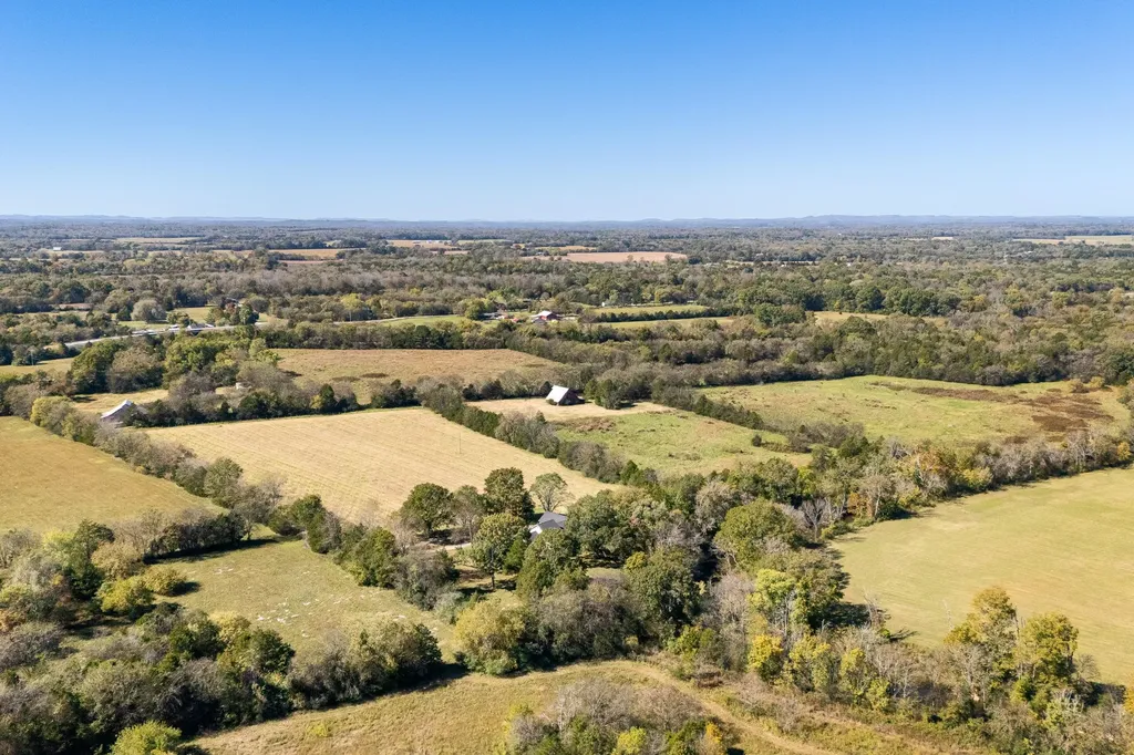 2159 Verona Caney Road Lewisburg TN 37091