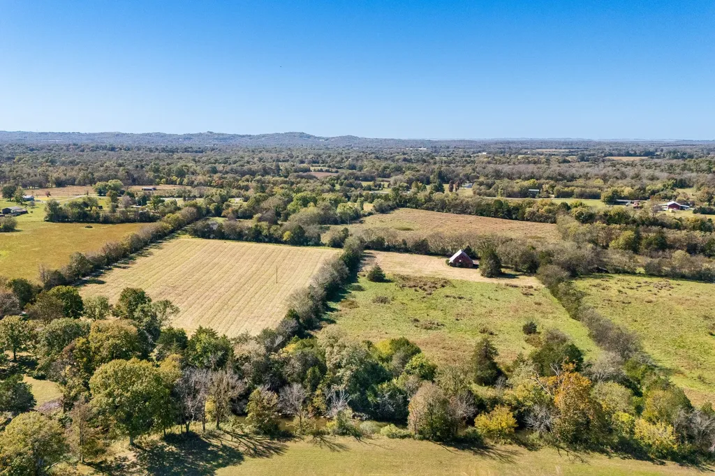 2159 Verona Caney Road Lewisburg TN 37091