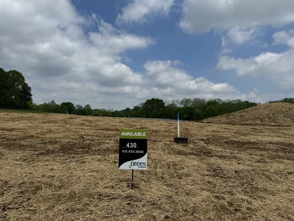 5906 Luke Court Arrington TN 37014