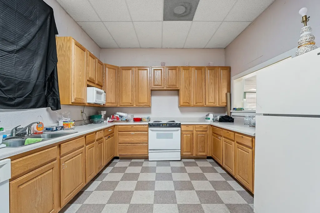 310 N Spring Street Mcminnville TN 37110
