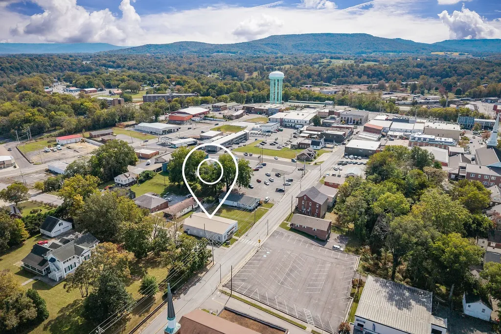 310 N Spring Street Mcminnville TN 37110