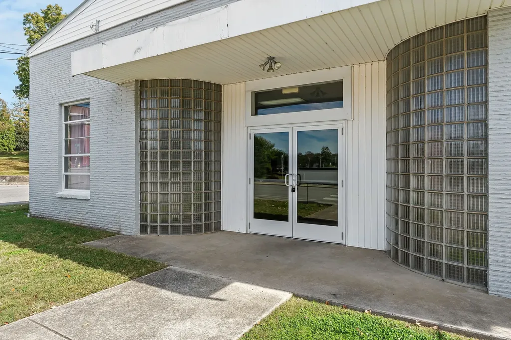 310 N Spring Street Mcminnville TN 37110