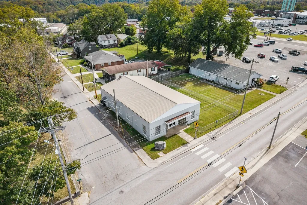 310 N Spring Street Mcminnville TN 37110
