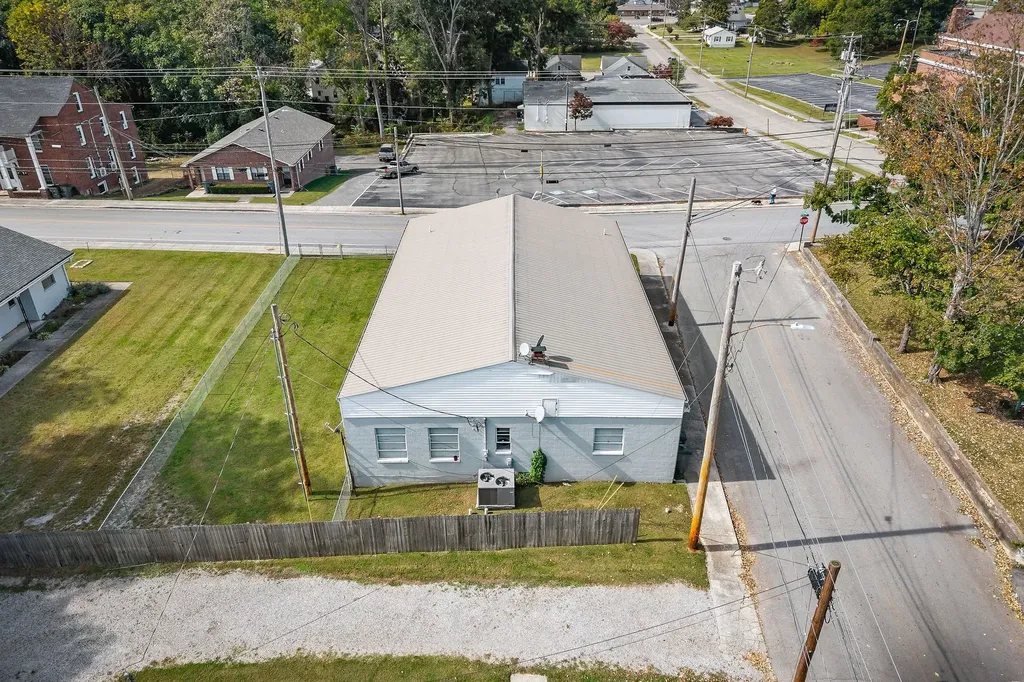 310 N Spring Street Mcminnville TN 37110