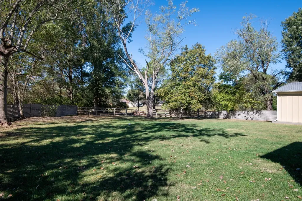 318 W Lee Etta Drive Gallatin TN 37066