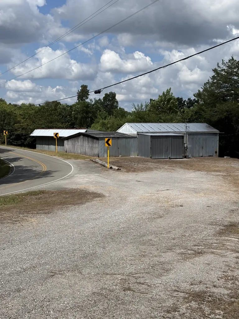 4111 Jefferson Road Smithville TN 37166