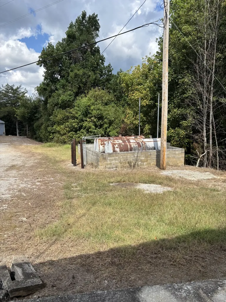 4111 Jefferson Road Smithville TN 37166