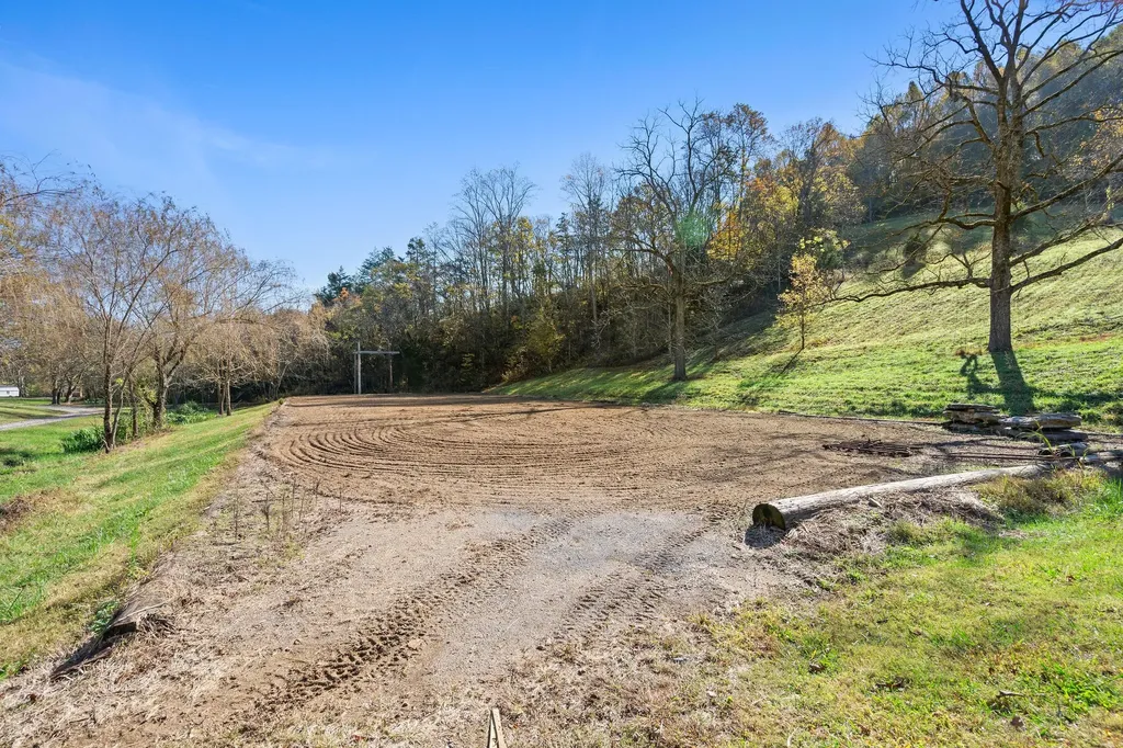 183 Puncheon Camp Lane Bell Buckle TN 37020