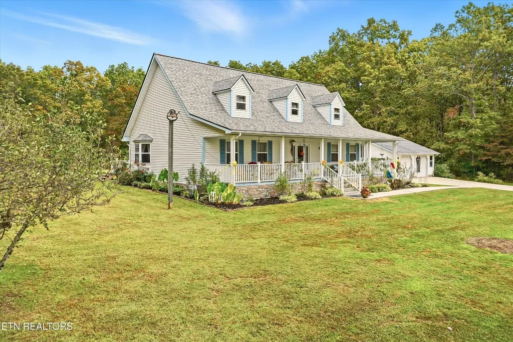 1569 Hollis Poore Road Jamestown TN 38556