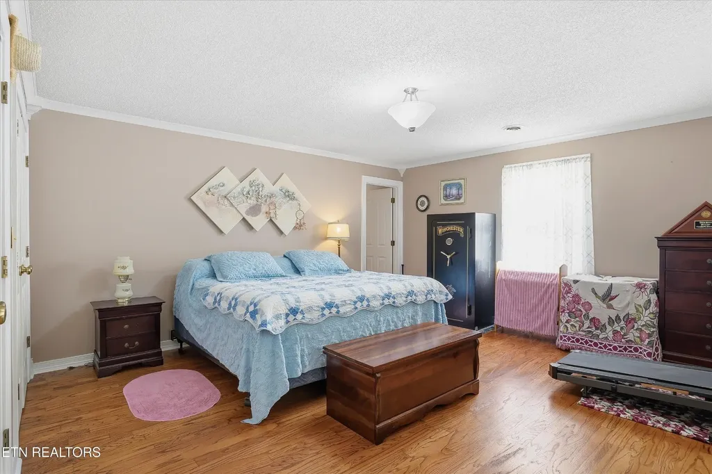 1569 Hollis Poore Road Jamestown TN 38556