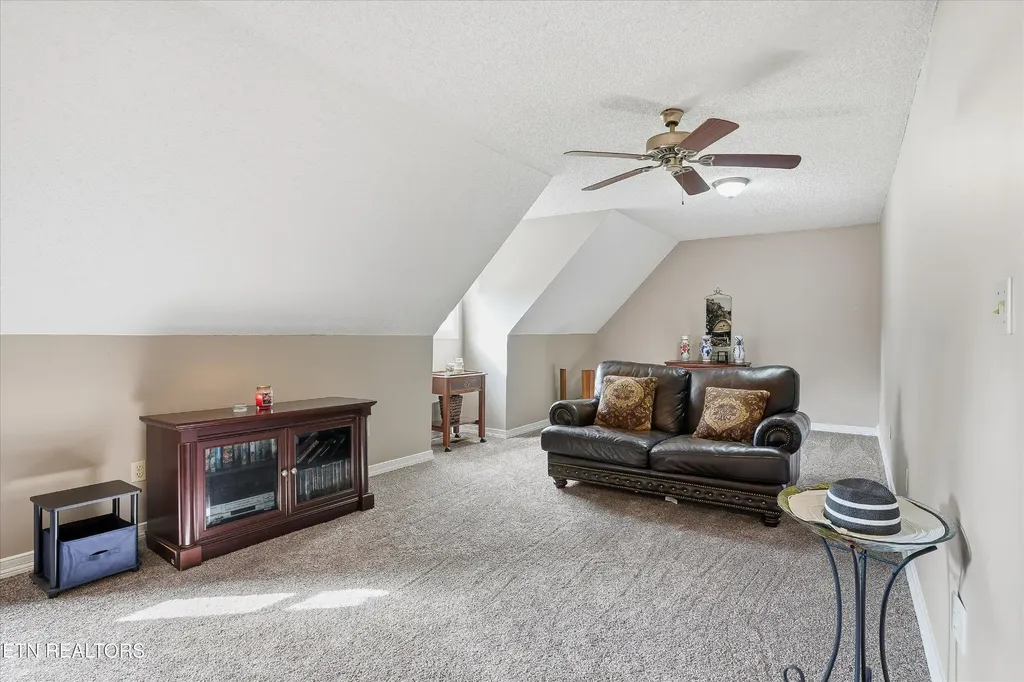 1569 Hollis Poore Road Jamestown TN 38556
