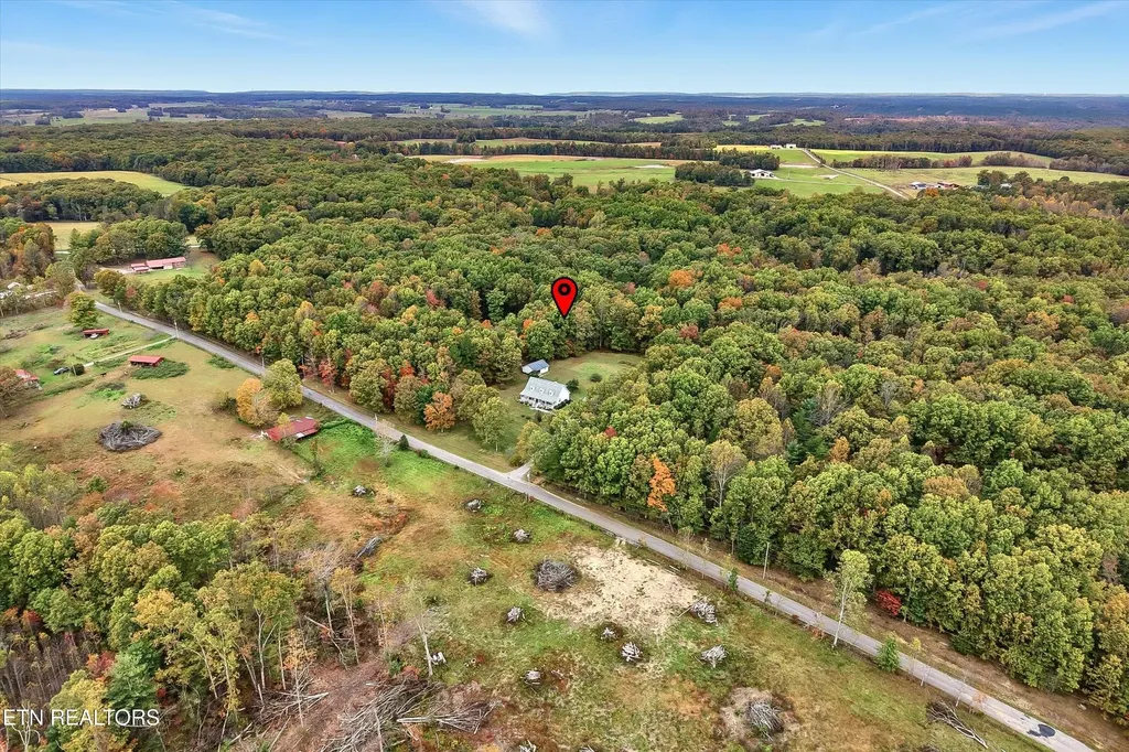 1569 Hollis Poore Road Jamestown TN 38556