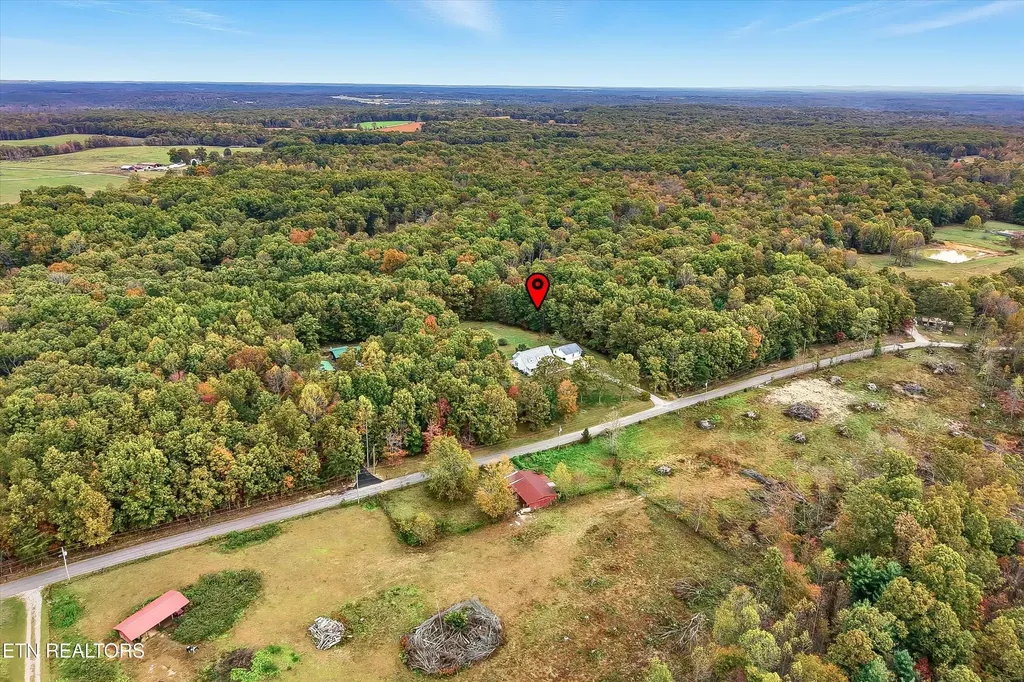 1569 Hollis Poore Road Jamestown TN 38556
