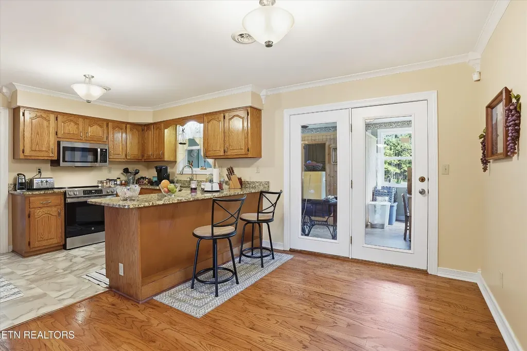 1569 Hollis Poore Road Jamestown TN 38556