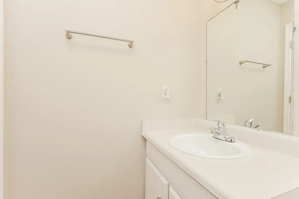 214 Natchez Ct, N La Vergne TN 37086