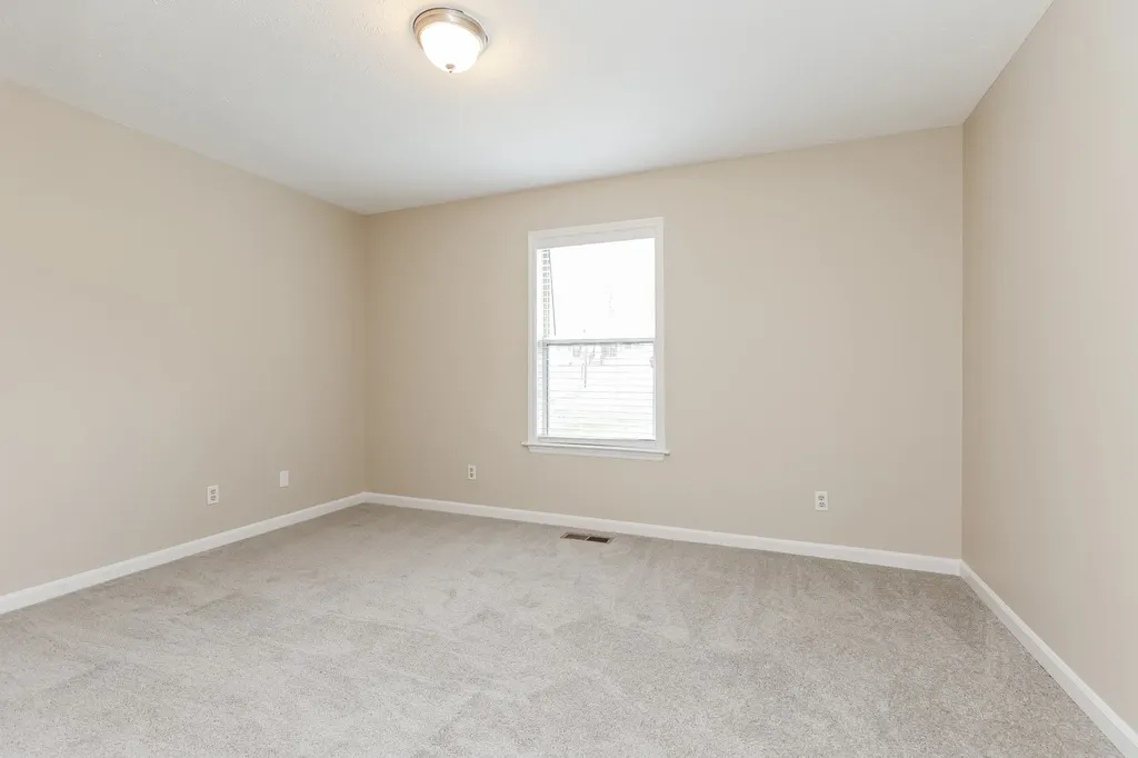214 Natchez Ct, N La Vergne TN 37086